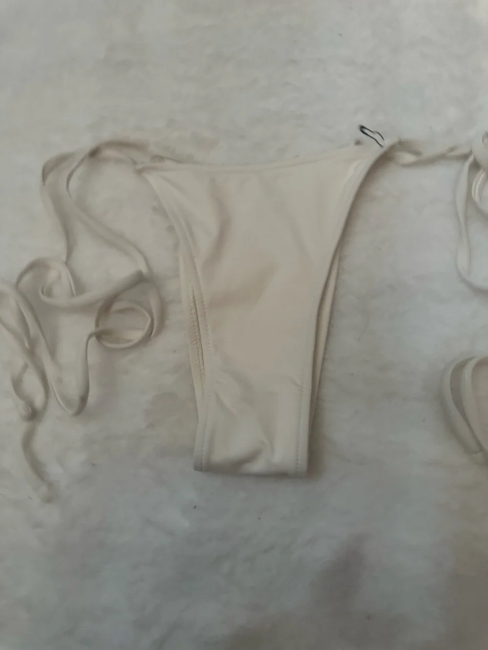 New! Frankie's Bikinis Women's Cream String Tie Bikini Bottom XS 39264